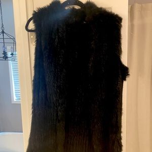 Love Token black real fur vest